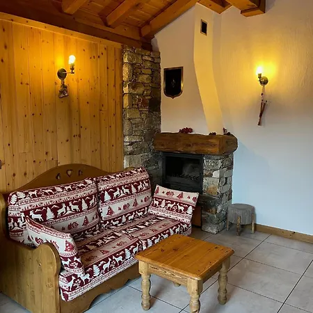 Le Tyrol Apartment